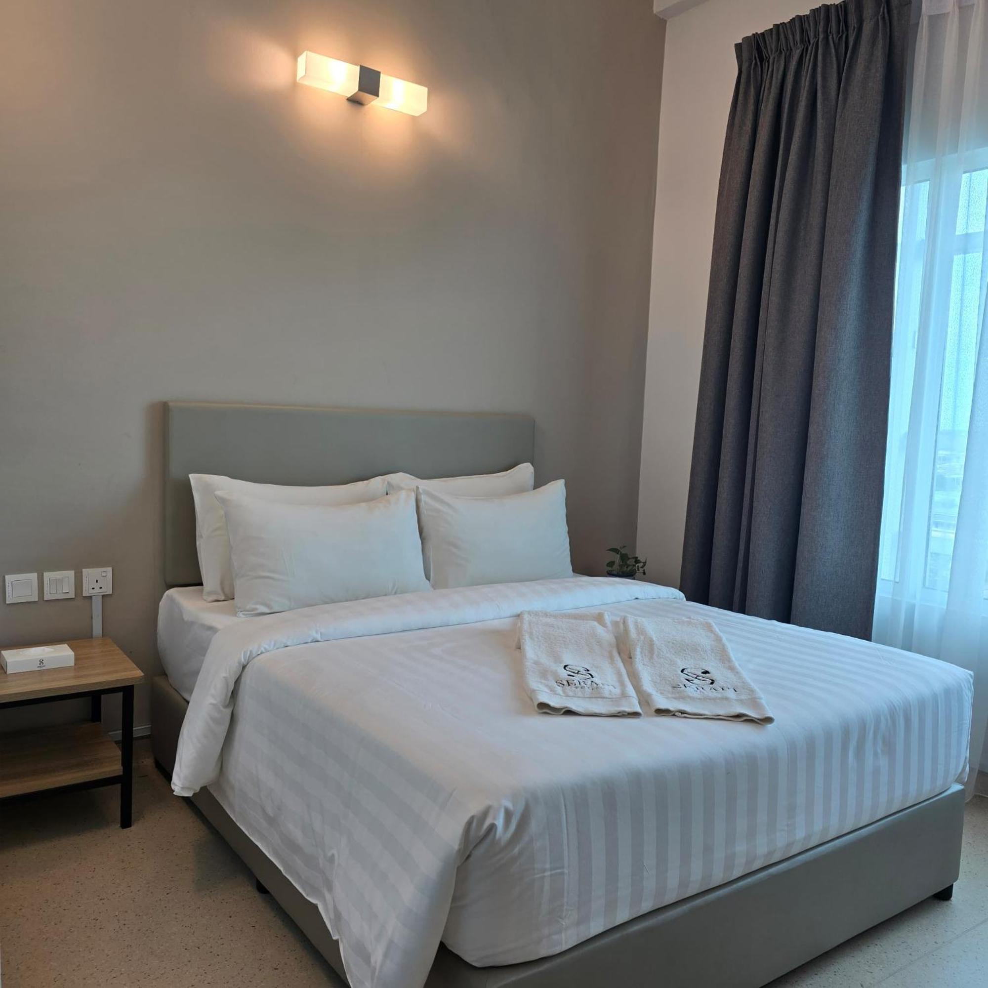 Serapi Verdure Hotel Kuching Esterno foto